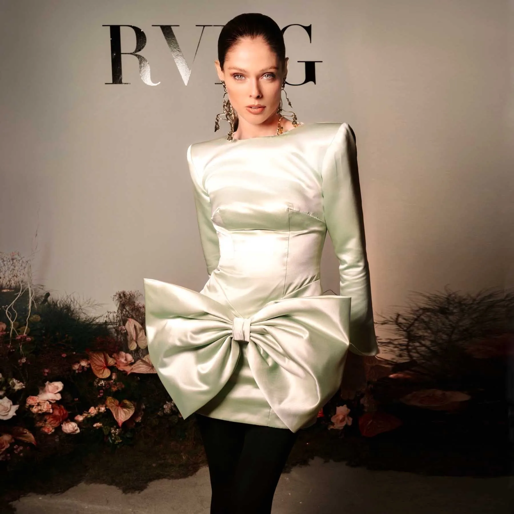 

Chic Mint Green Mini Dress with Big Bow Long Sleeves Short Prom Party Dresses Formal Gown Custom Made Silk Satin Birthday Dress