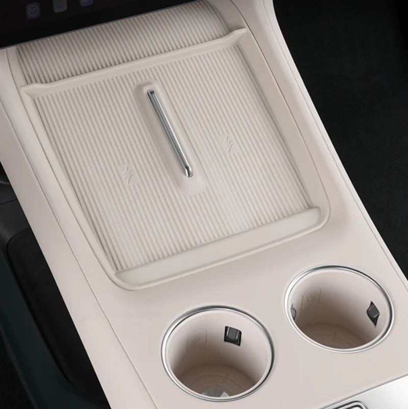 

3pcs For Xiaomi YU7 2025 2026 Car Wireless Charging Silicone Pad Central Control Anti Slip Protection Pad Decorative Accessories