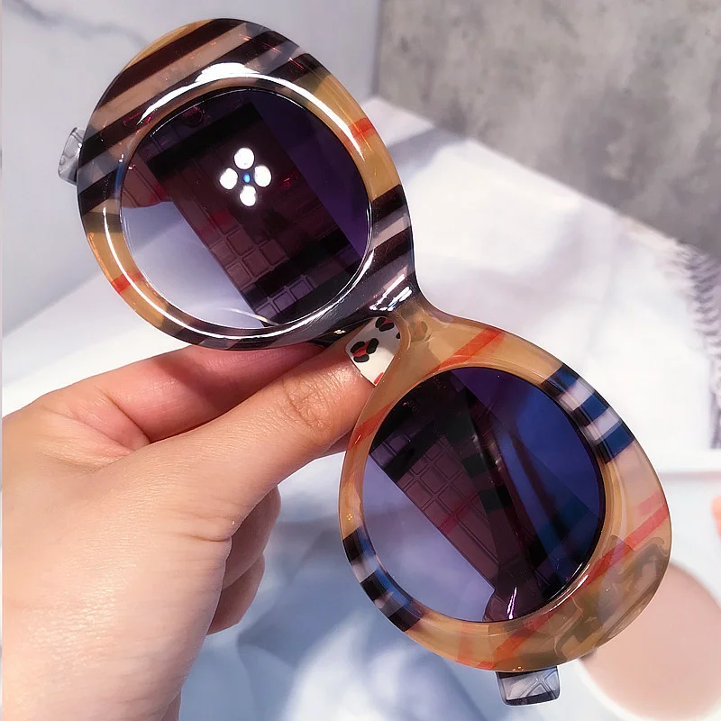 

2023 New Vintage Colorful Stripes Round Sunglasses Women Men Brand Designer Fashion Big Sun Glasses Female Show Shades Oculos