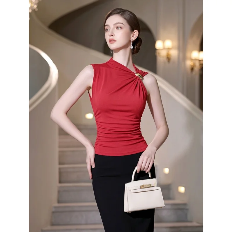 Fashionable Red Sleeveless Vest 2026 Summer New Arrival Elegant Design Versatile High-End Feel Polyester T-Shirt for Women