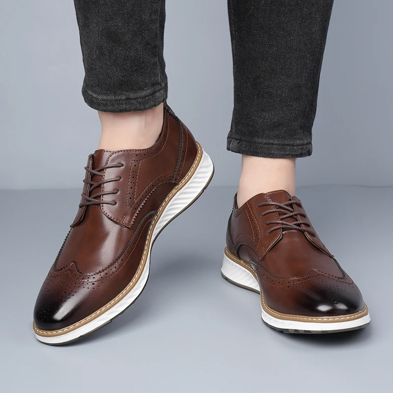 Men's casual business shoes Classic and comfortable retro style Work and office Hot selling adult plus size shoes New lace up