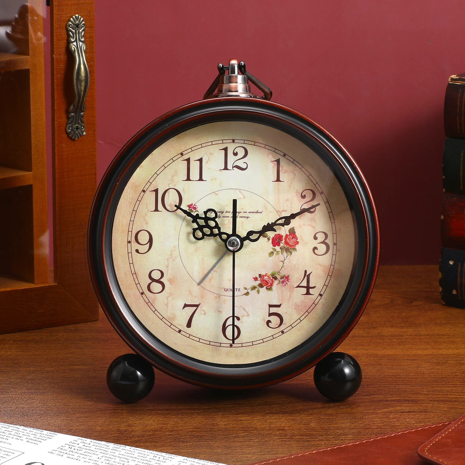 

Quiet Non-Ticking Vintage Alarm Clock with Accurate Quartz Movement Retro Style Table Clock for Senior Kids Room