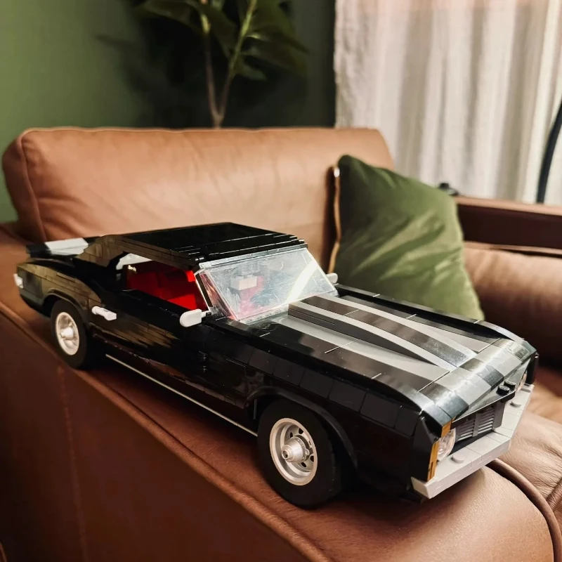 

Набор строительных блоков 1456 деталей: Ретро-мобиль 1969 года Camaro Z28, модель 10304, городской спортивный автомобиль, конструктор для мальчиков, рождественский подарок