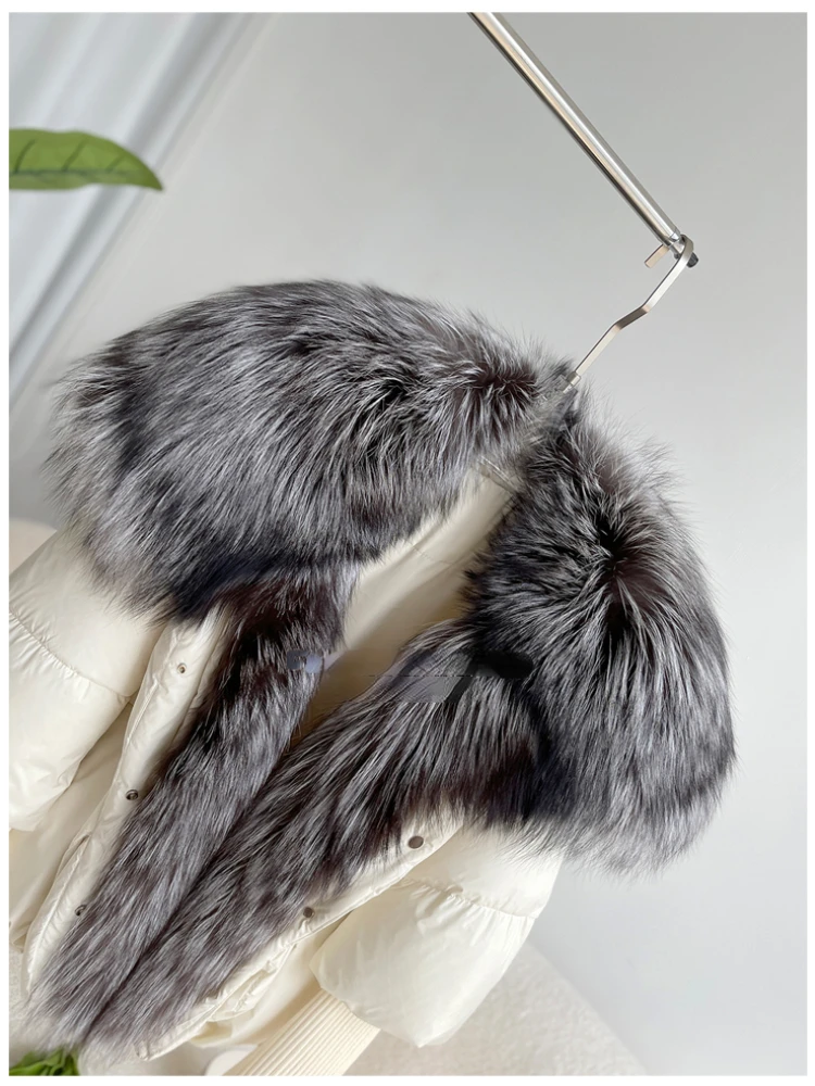 2026 Winter Real Fox Fur Collar White Duck Down Padded Down Jacket Regular Fashion Warm Big Fur Collar Women's Coat