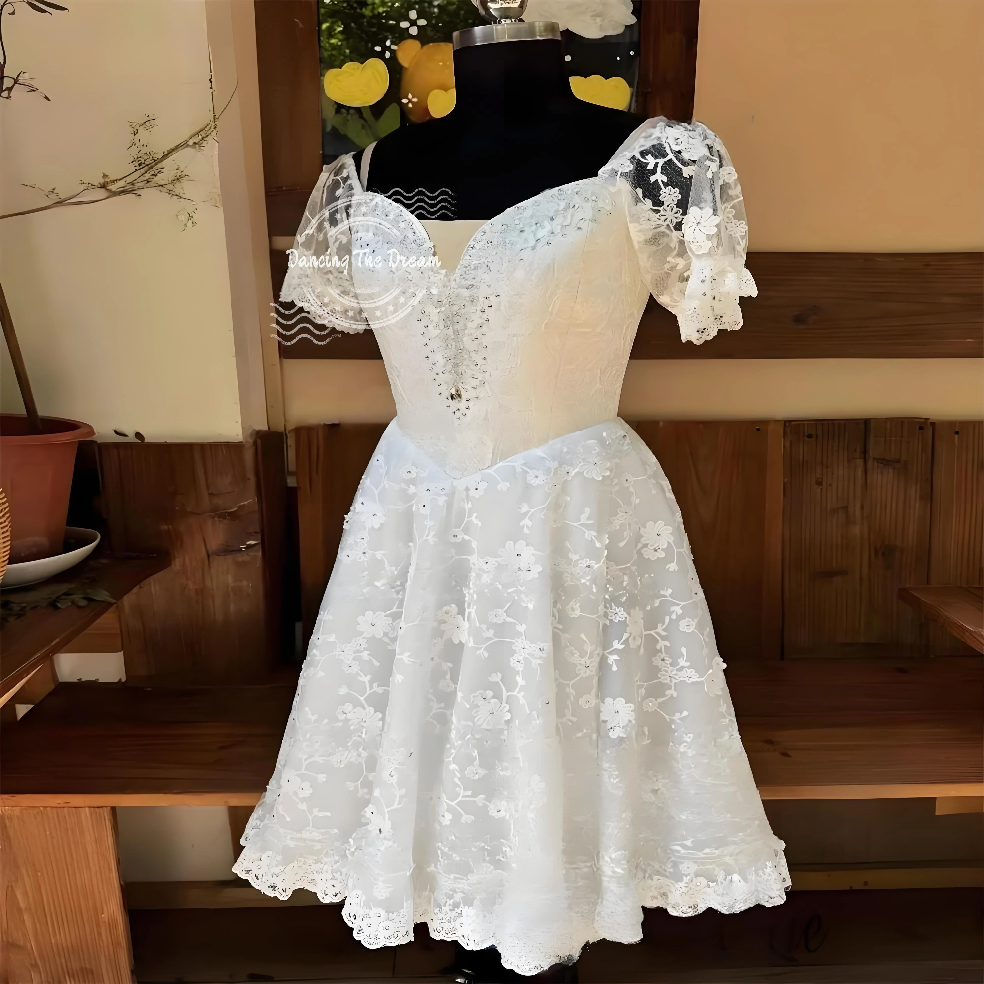 

Elegant White Floral Lace Puff - Sleeve Ballet Dress Romantic White Tulle Floral Lace Ballet Costume