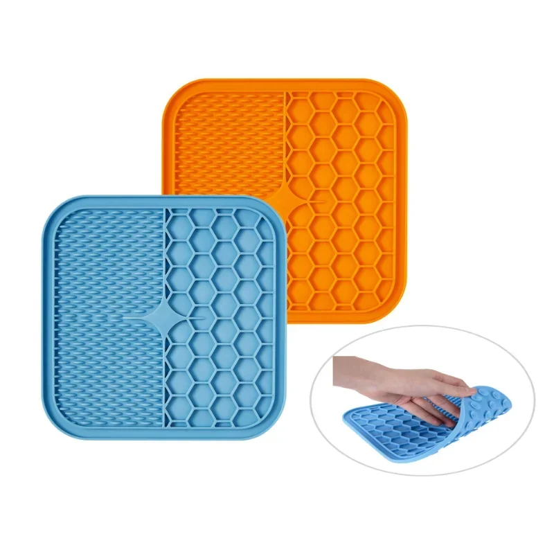 Lick Pad for Dog Cat Slower Feeder Licky Mat for Puppy Kitten Silicone Dispenser Pet Feeding Licking Mat Bathing Distraction Pad