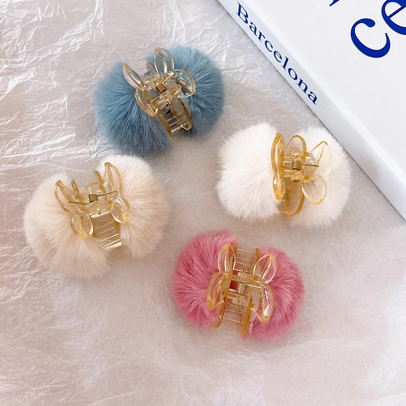 Cute Girls Fluffy Pom Pom Hairpins Faux Fur Plush Hair Claw Clips For Women Side Bangs Clip Pink Blue Mini Catch Clips Hairgrips