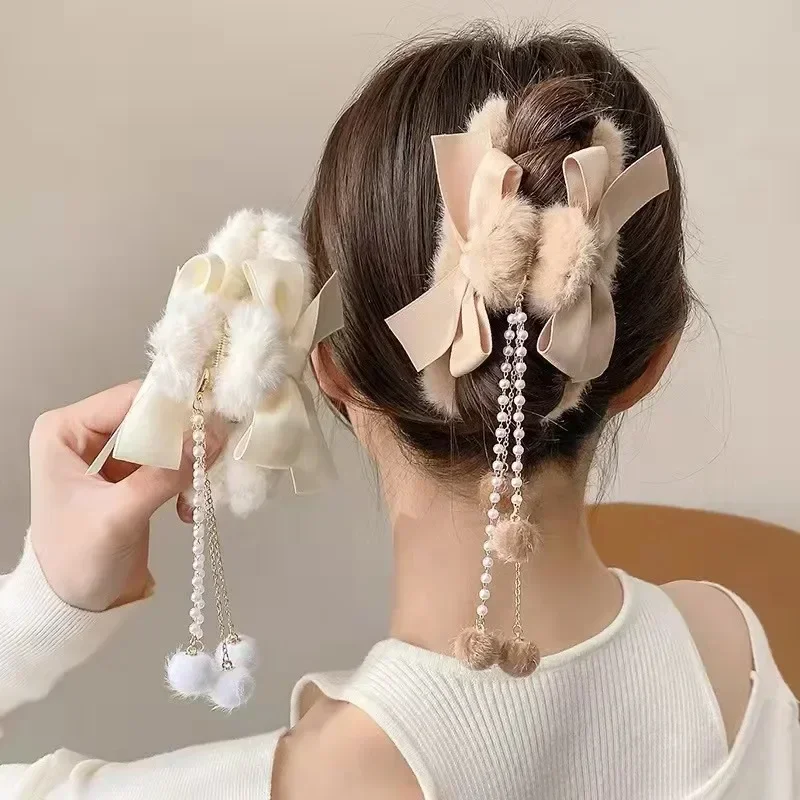 2023 New Plush Bow Tassel Grab Clip Headdress Retro Ponytail Braid Claw Crab Clip Hair Tools Girls Fashion Hair Accessories