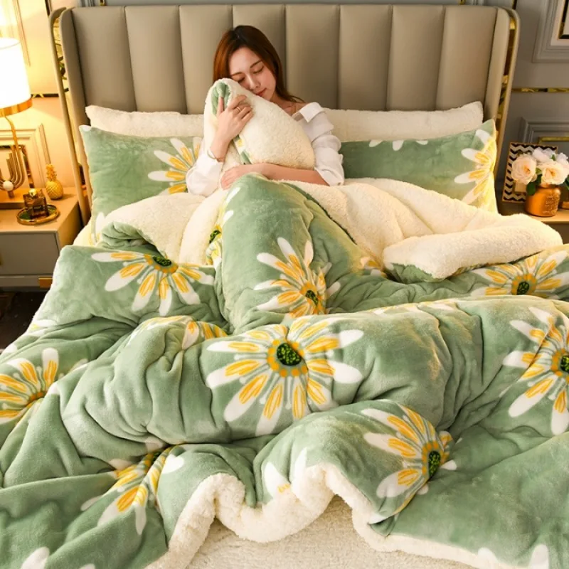 2025 new winter printed milk wool lamb wool blanket, thickened single and double student dormitory bedding core