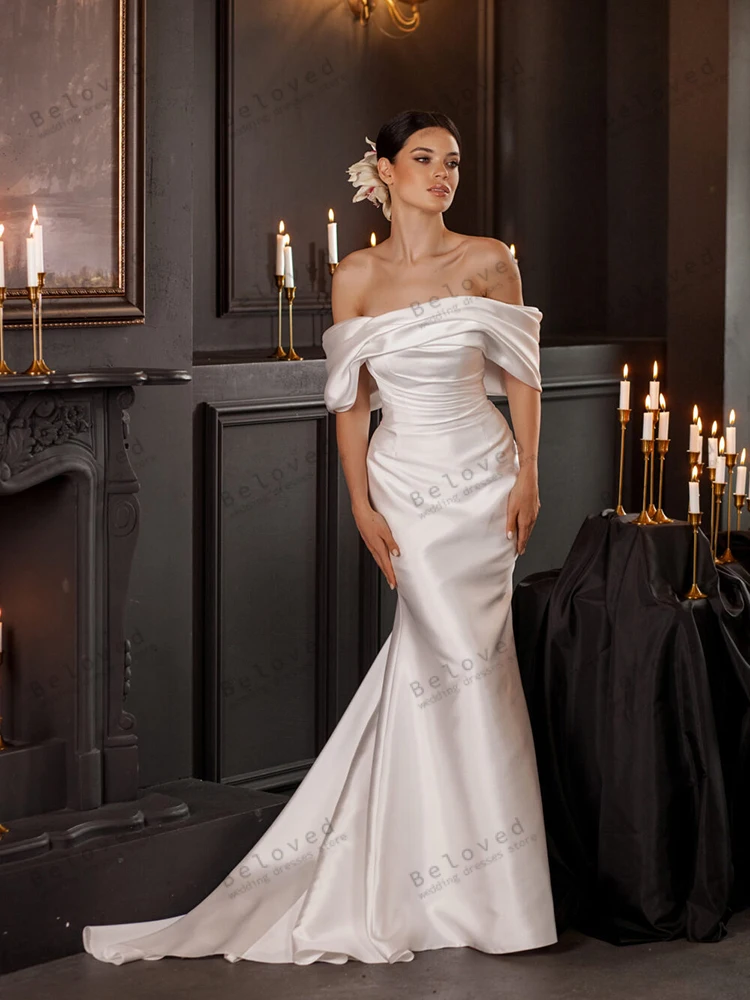 Abiti da sposa semplici Abiti da sposa sexy Abiti in raso con spalle scoperte Lunghezza pavimento Abiti da sposa affascinanti personalizzati