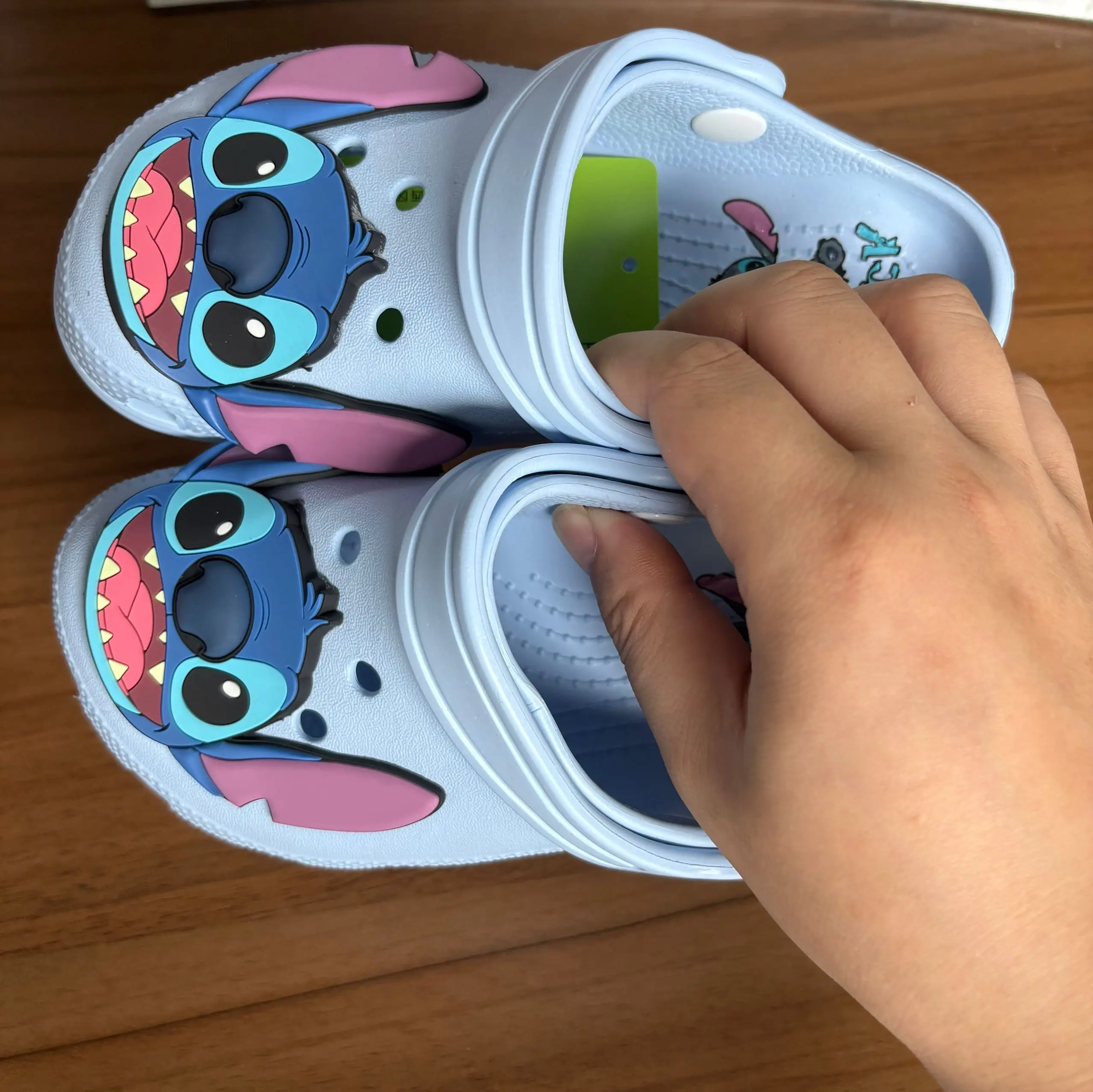

New Stitch Cartoon Solid Waterproof Slippers Outdoor Sandals Stitch Casual Breathable Ankle-Wrap For Kids Shoes Gift
