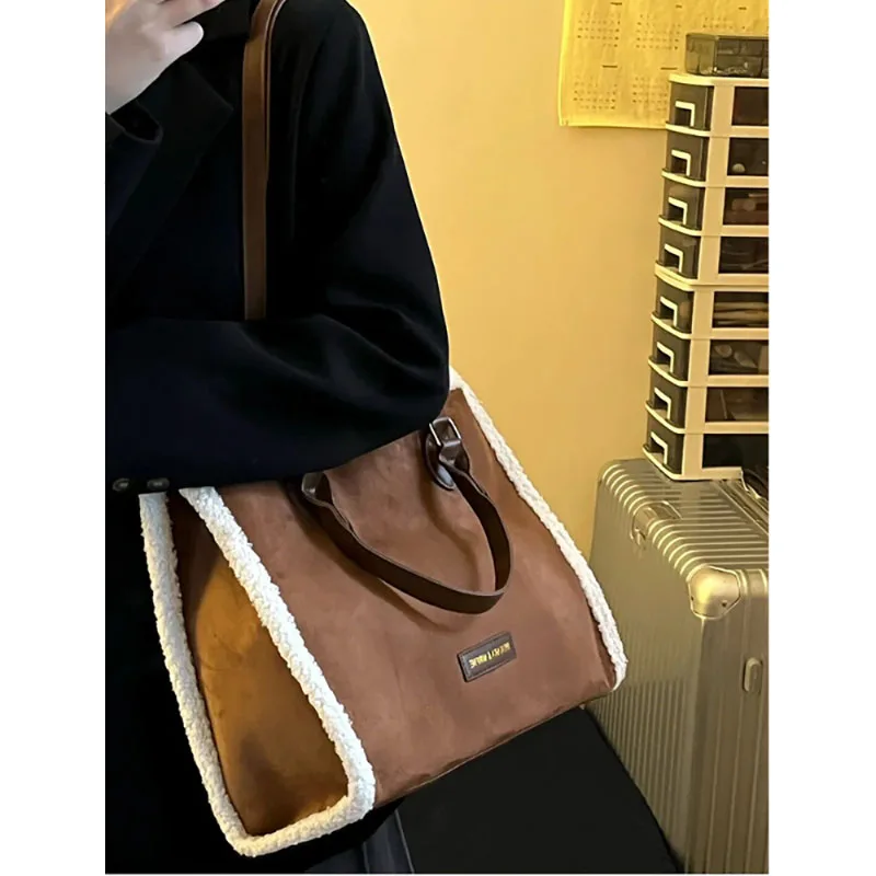 Commuter Large Capacity Tote Bag Vintage Lamb Wool Tote Bag 2023 Autumn Winter Fashion Single Shoulder Underarm Crossbody Bag