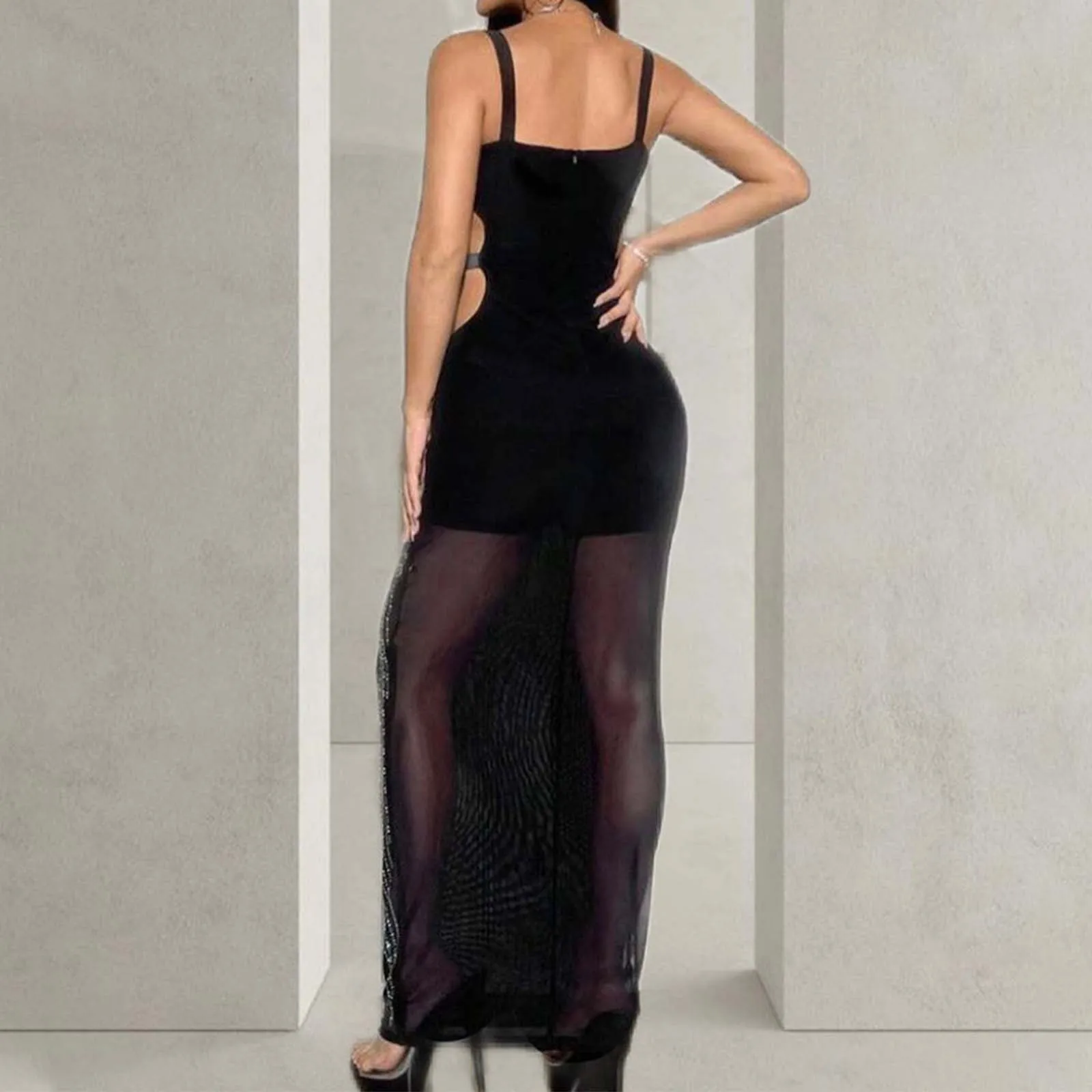 New Women Luxury Spaghetti Strips Black Dresses Sexy Diamonds Hollow Out Sheath Slim See Through Night Club Birthday Party Robe