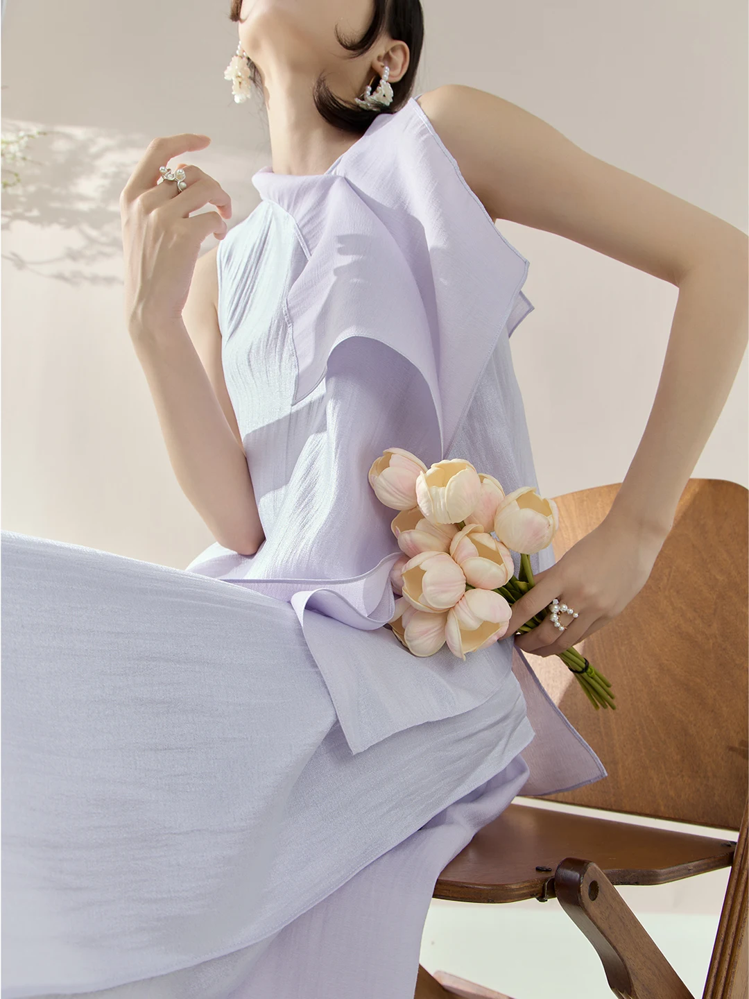 

Летний женский комплект Flowing Era: топ и юбка нестандартного кроя из полиэфирного волокна, цветной, модный