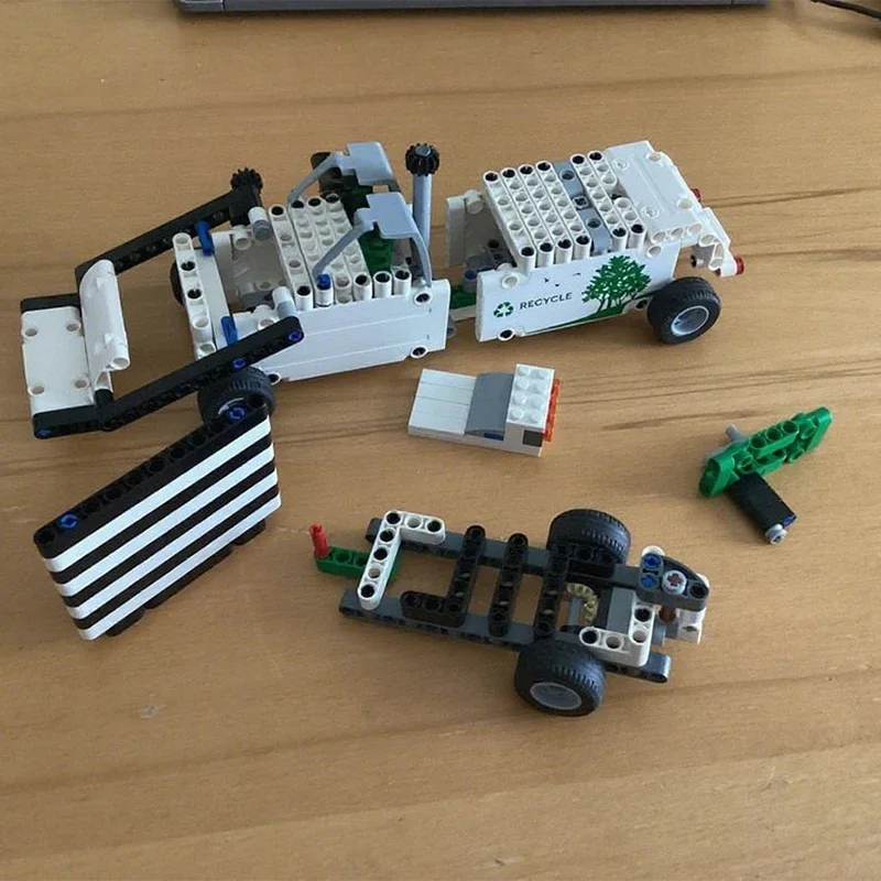 

Набор для сборки MOC Mack LR Technic из 329 деталей: Инновационный STEM-проект для развития навыков, идеальный рождественский подарок