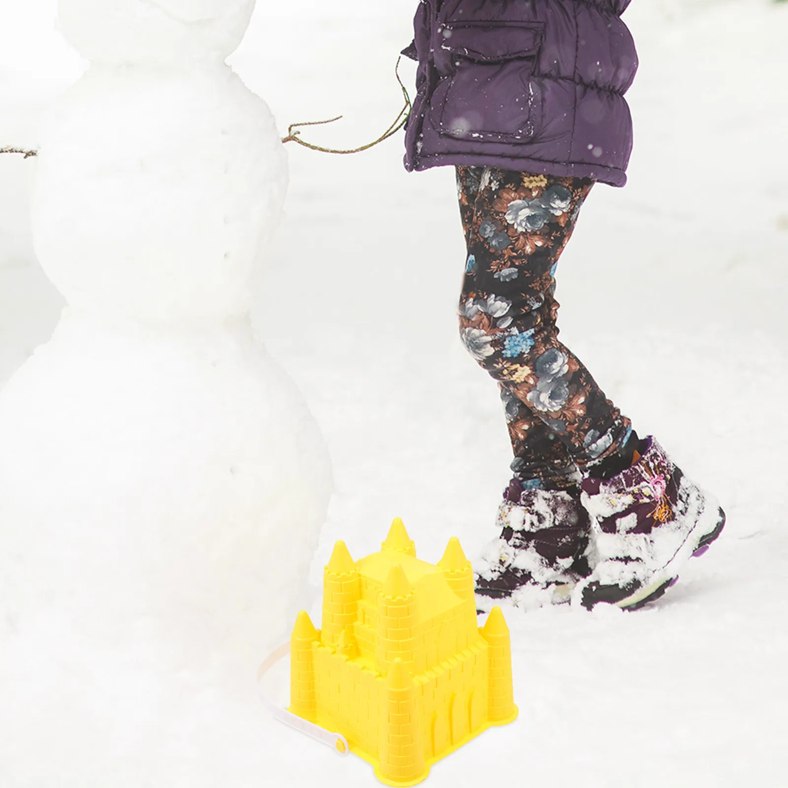 

Children Snow Bucket Castle Form Premium Plastic Winter Outdoor Play Tool Comfortable Grip Bright Long-Lasting Colors Encourages