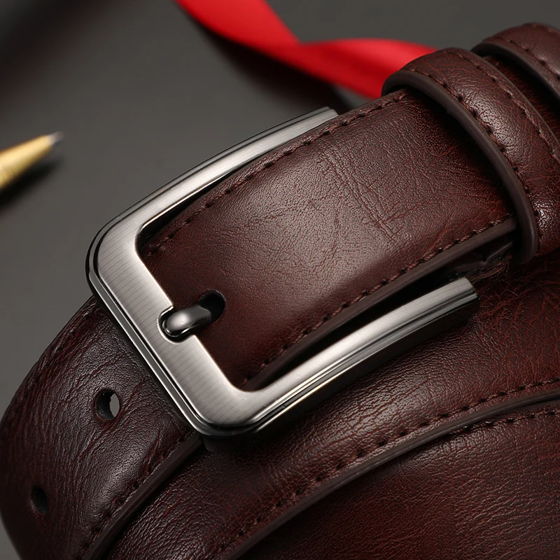 เข็มขัดหนังแท้สำหรับผู้ชายแฟชั่นเข็มขัดยีนส์ดีไซน์หรูหรา