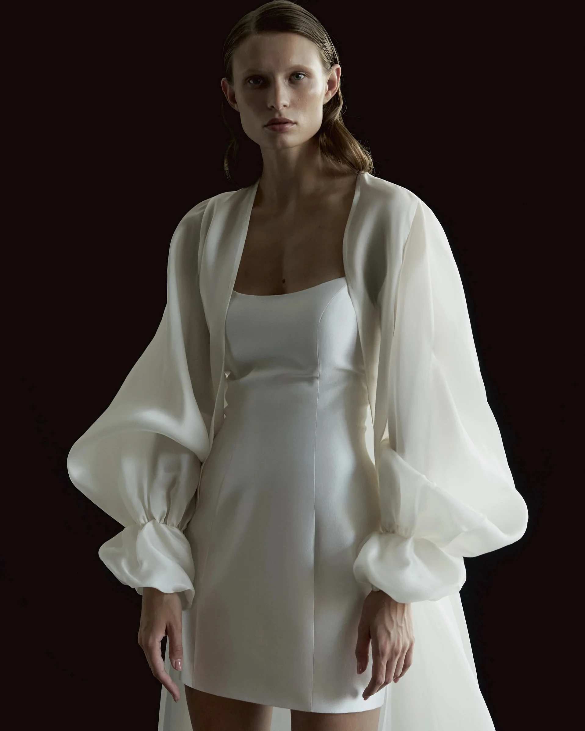 

Bohemian Satin Short Wedding Dresses With Long Sleeves Jacket New Fashion Boho Bridal Gowns Chic DW693