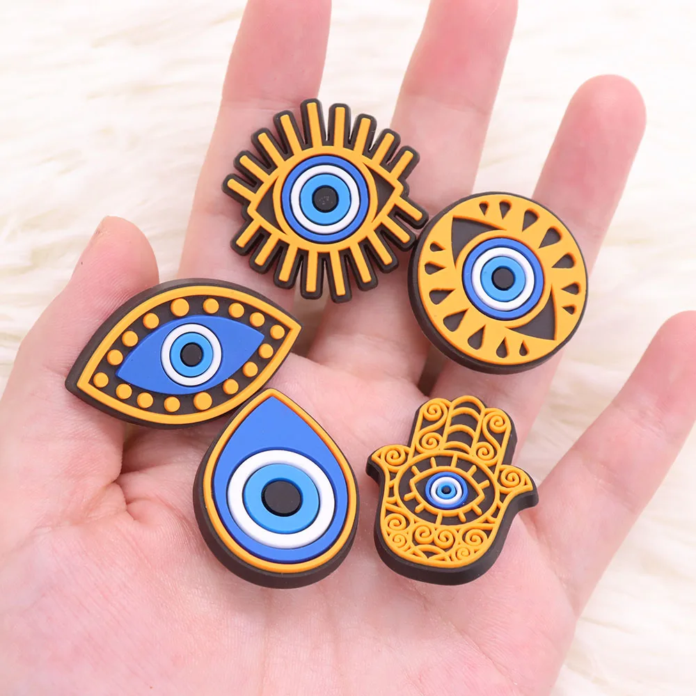 Single Sale 1pcs PVC Shoe Charms Fit Wristbands Blue Golden Eye Hand Buckle Clog Garden Shoes Button Decoration Accessories