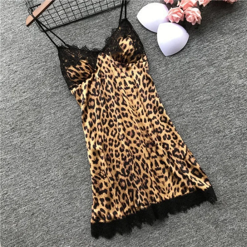 Pijama de encaje con estampado de leopardo para mujer, conjunto de 3 tipos, bata Sexy, chaleco, pantalones cortos, suave, sin mangas, cuello en V