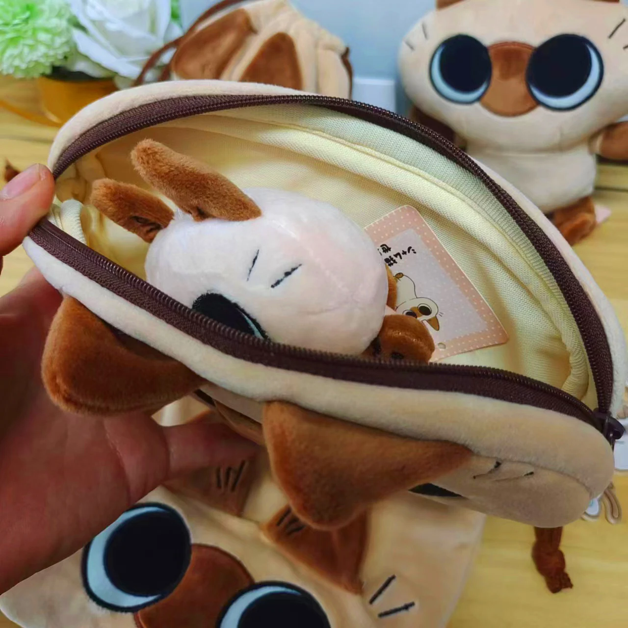 Piccola pasta di fagioli Siamese gatto peluche ciondolo sacchetto di immagazzinaggio di caramelle portamonete spilla Cosplay compleanno ragazze regali