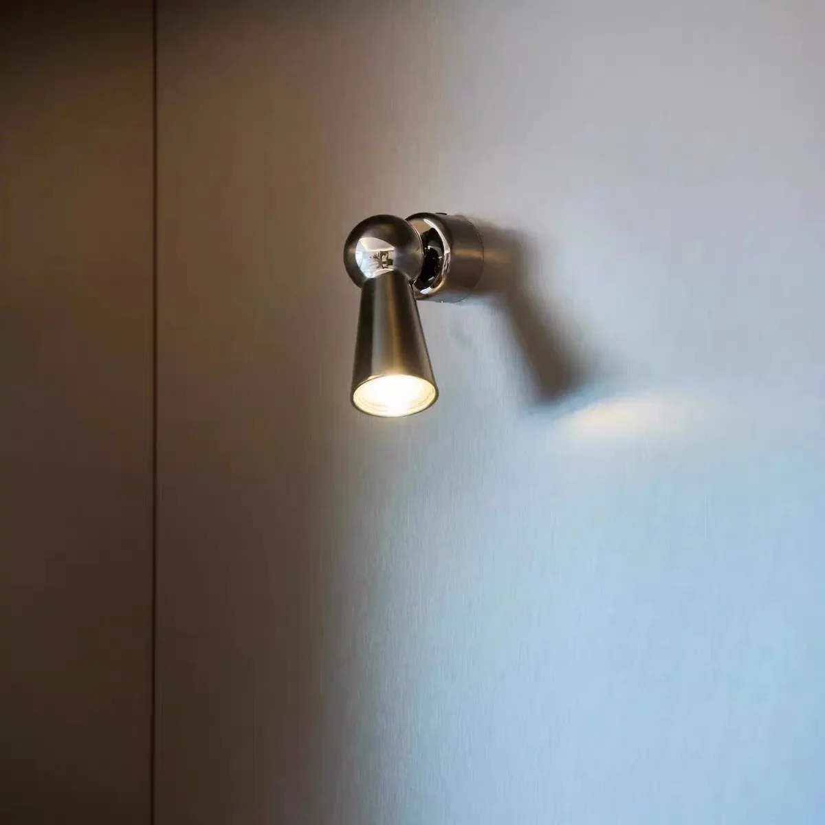 Creative Nordic Style LED Desk Lamp for Bedroom and Study Unique Home Decoration Lighting