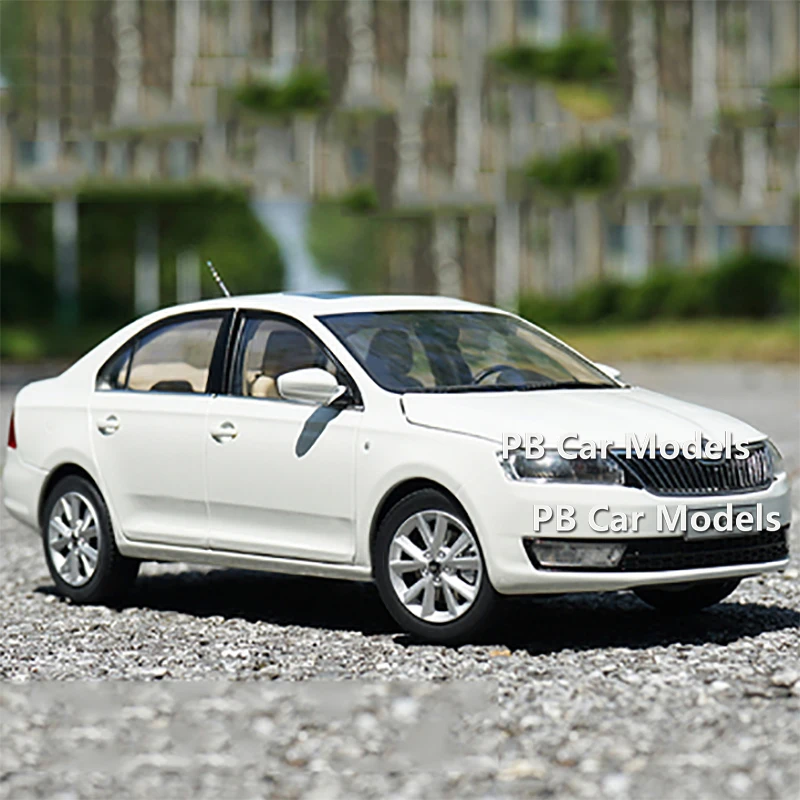 Skoda Xinrui 1:18 original 2016 Skoda alloy automobile model