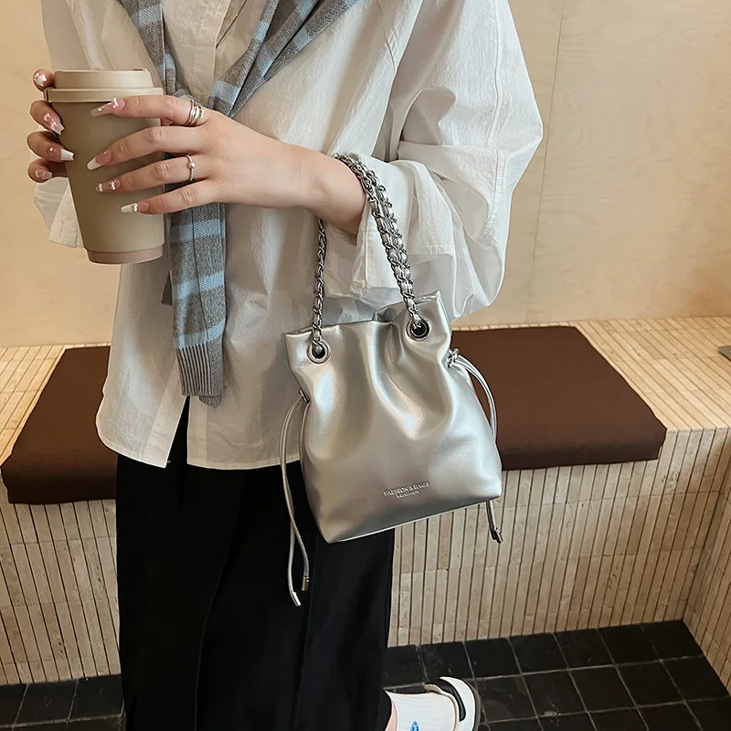 

2025 Chain Handle Bucket Bag, Minimalist Top Handle Purse for Women, Versatile Shoulder Crossbody, Phone Day to Night Tote