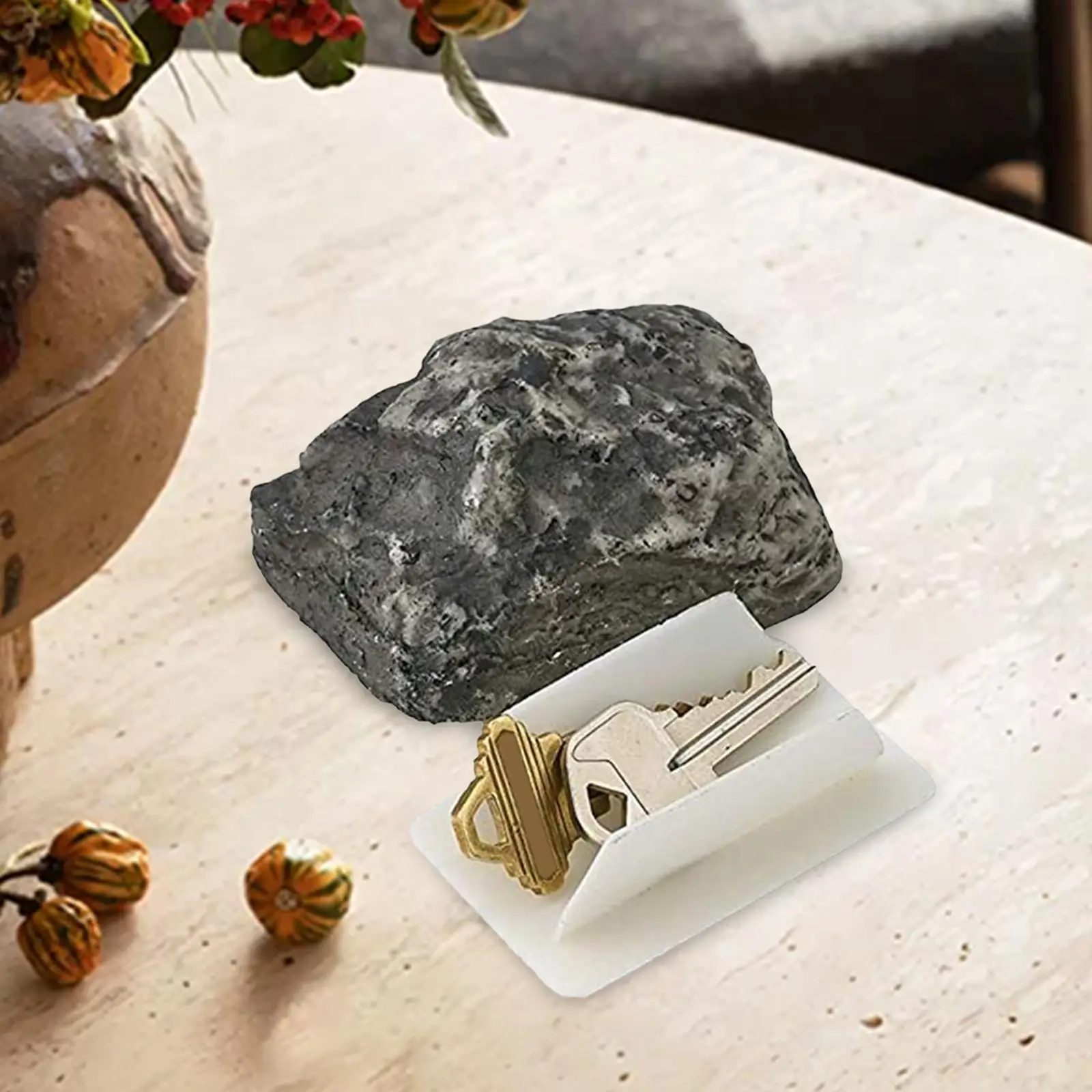 

Key Fake Rock Spare Key Storage Box Holder Windproof Decorative Weatherproof Ornament Faux Stone Key Hider for Outside