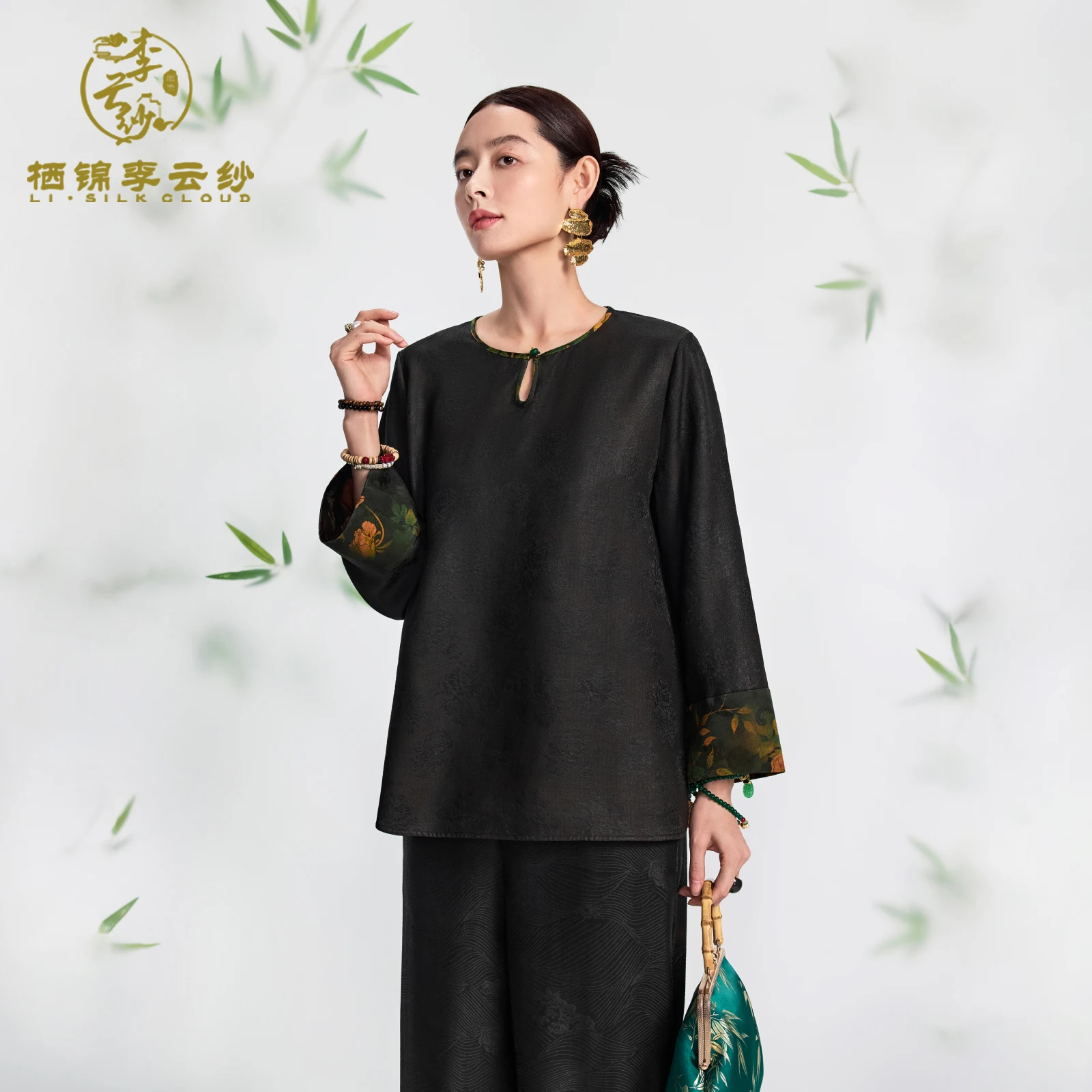 

Блузка LI SILK CLOUD xiangyunsha — приятная для кожи мягкая ткань, глянцевая текстура, традиционная марля Гуандун с черным жемчугом Гуандун