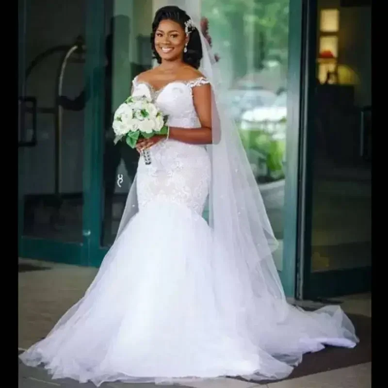 Customized Muslim Wedding Dresses Cheap Sexy A Line Crew Long Sleeve Applique Pleats Sweep Train With Sash White Lace Formal Bri