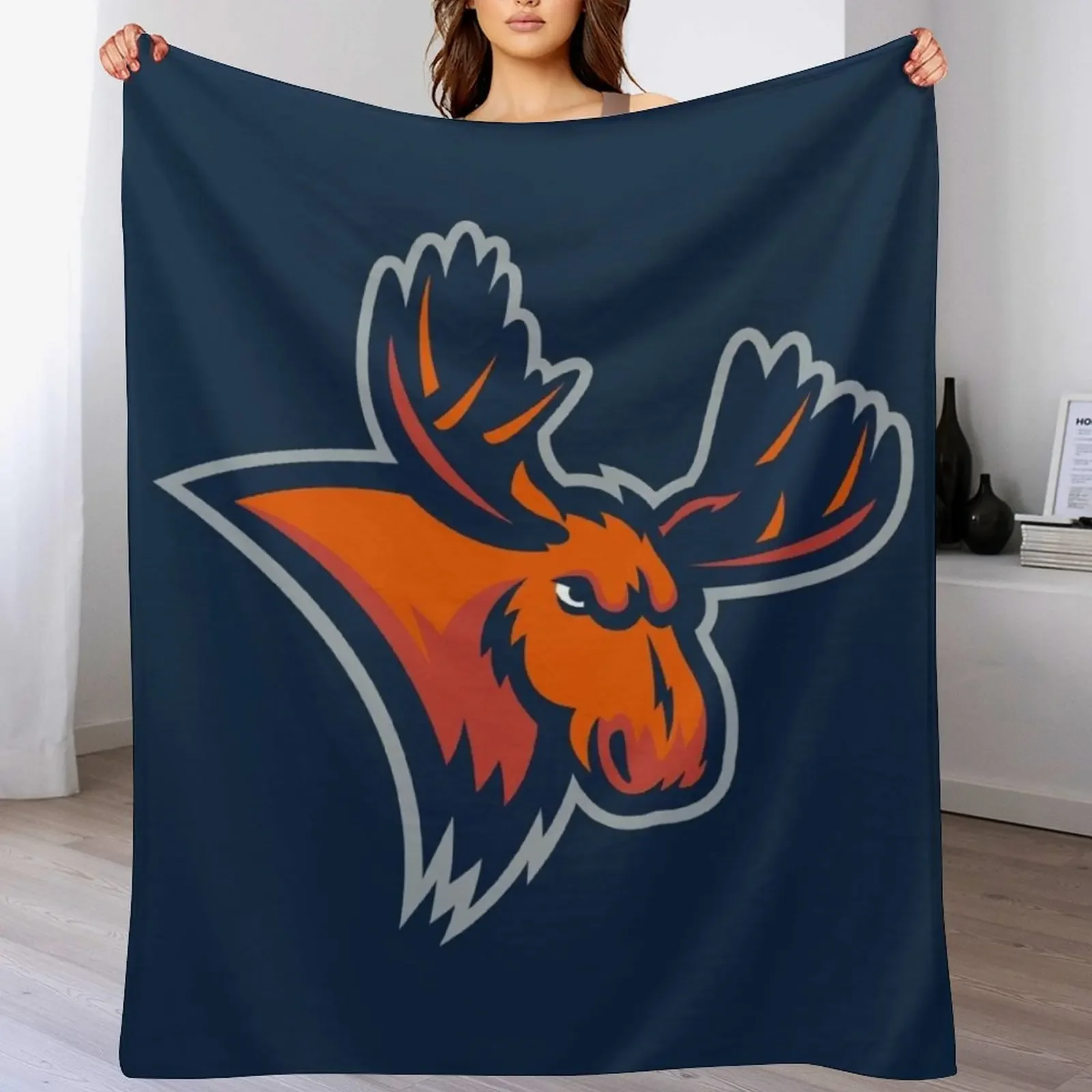 

Utica College Throw Blanket Elegant Warm Throw Blanket for Hotel Home