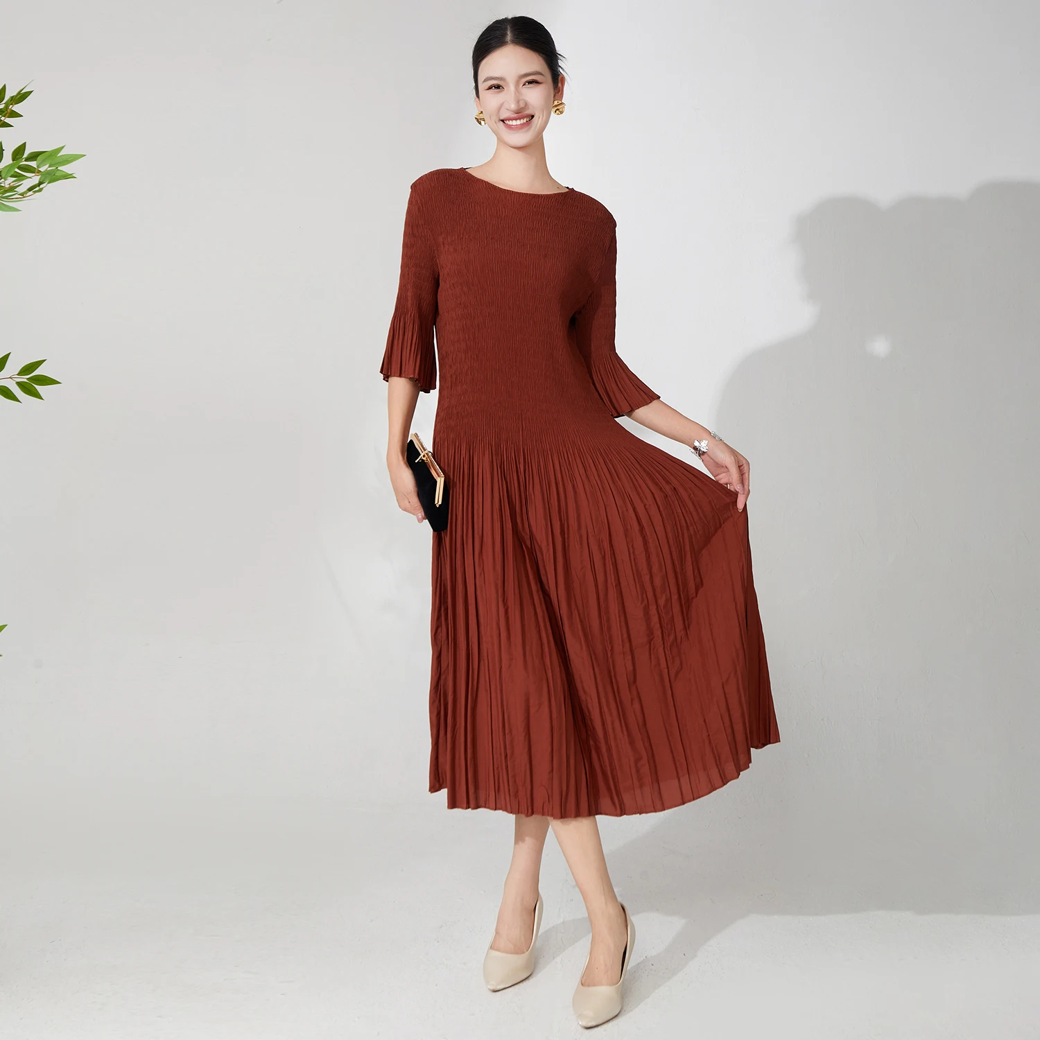 

Direct From the Factory Summer Women's Dress Design Solid Color Casual Dress Miyake Pleated Dress Polyester Fabric