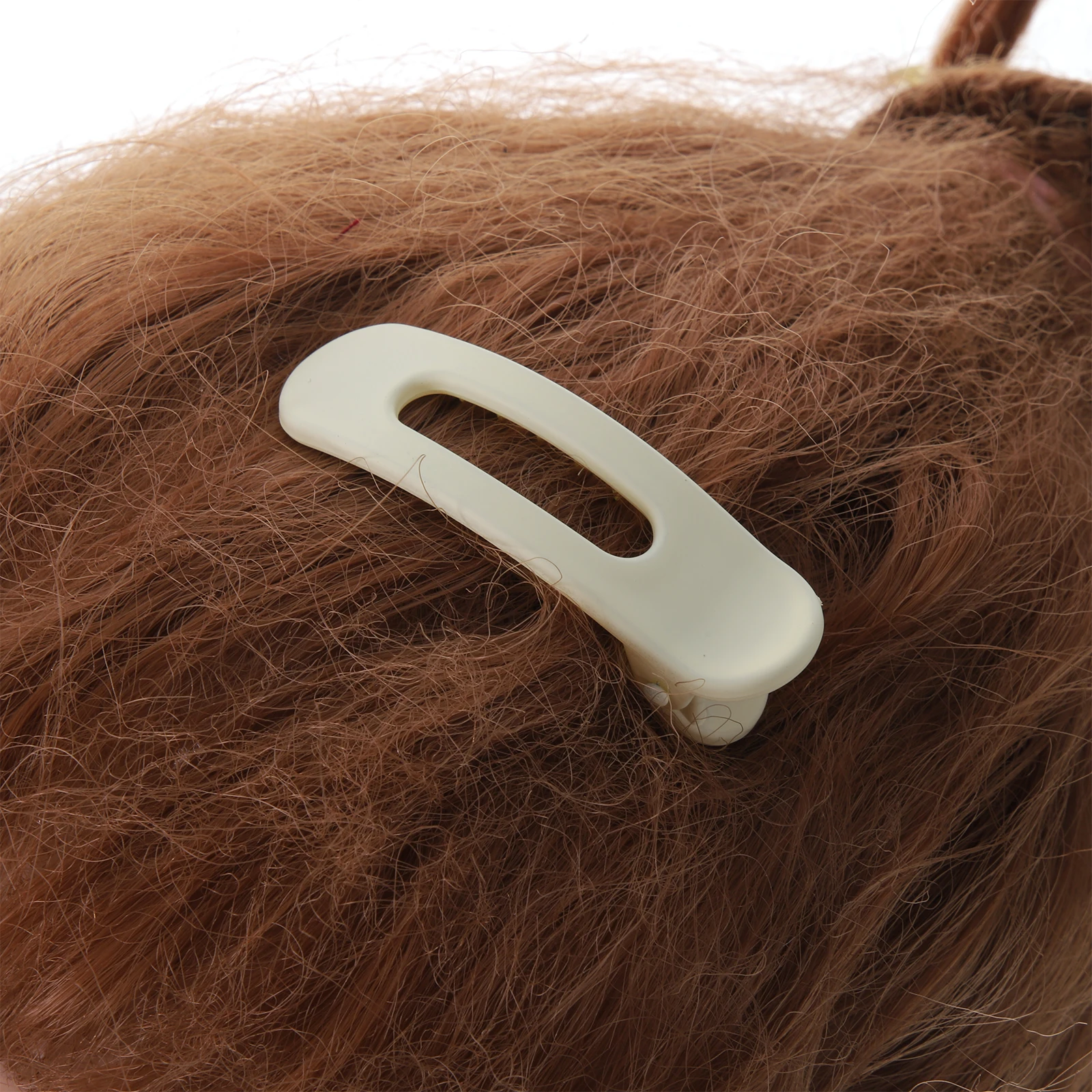 

3 Pcs Gradient Color Duckbilled Hair Clips Set for Women Girls Stylish Flat Claw Clips Material Easy to Wear Daily