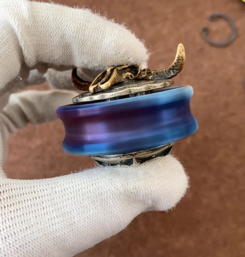 ของเล่นบีบคลายเครียดแบบหมุน EDC Gear ไทเทเนียมเรนโบว์