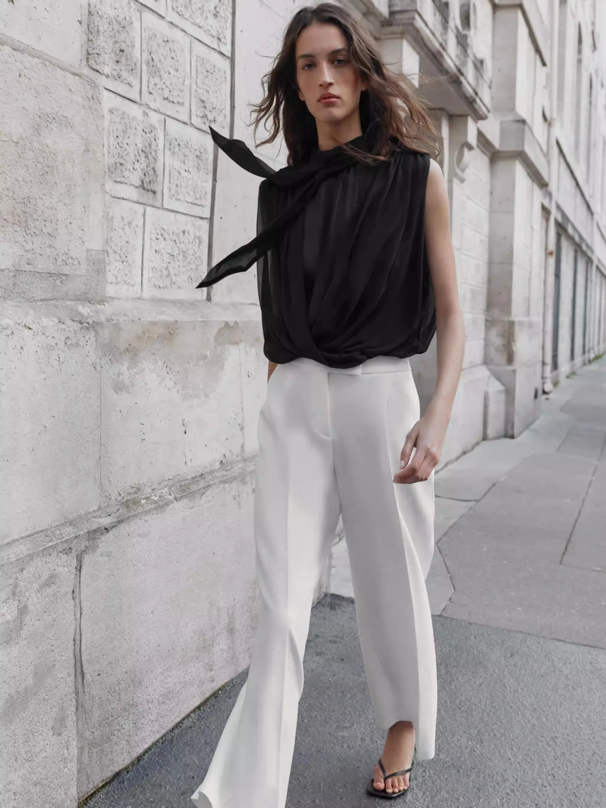 

Comfortable High Collar Sleeveless Pleated Balloon Style Top New Summer Women's Fashion Ethnic Stage Clothing 18-25 Years Old