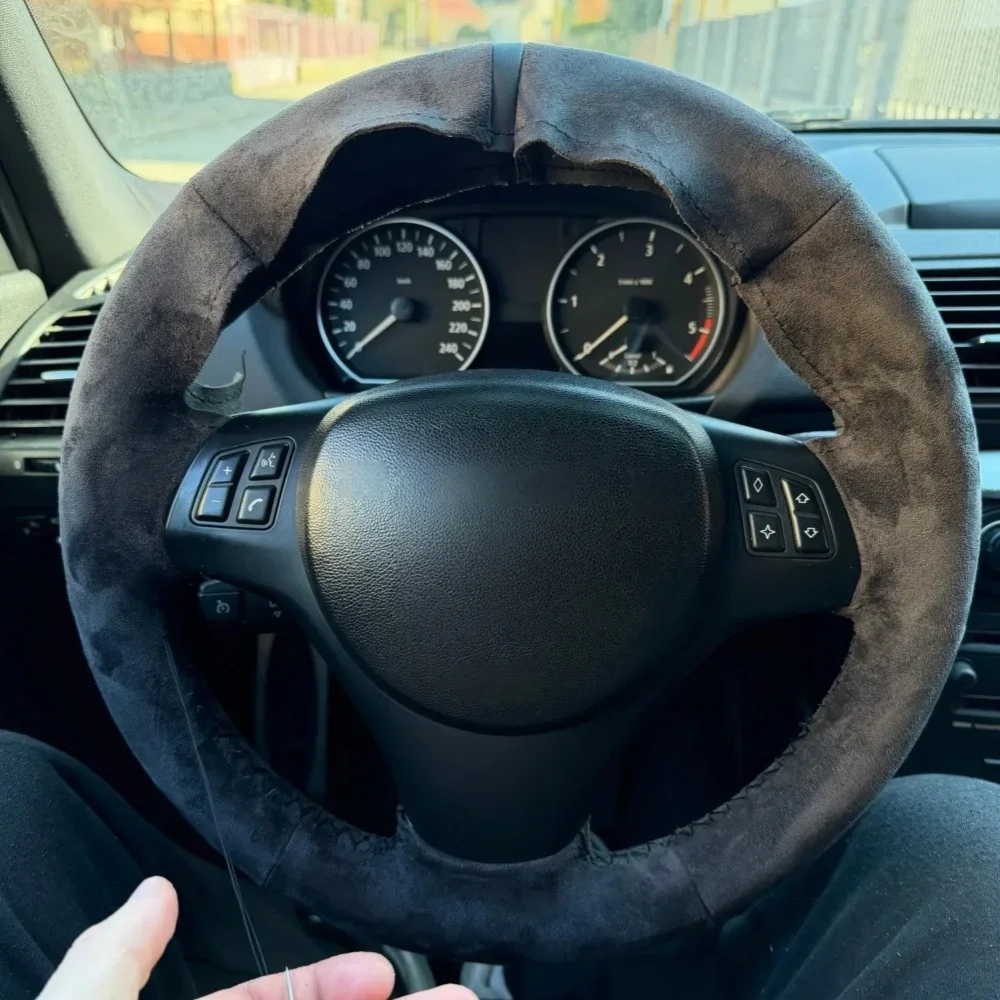 

Custom Car Steering Wheel Cover Suede E90 Pack M Sport M3 E91 E92 E93 E87 E82 E88 X1 E84 Car Hand-sewn Steering Wrap For BMW E81