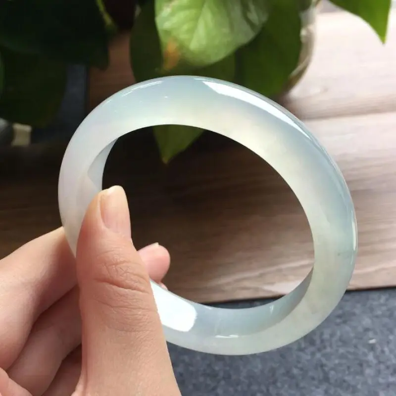 

Ice water foam jade bracelet, women's jade bracelet