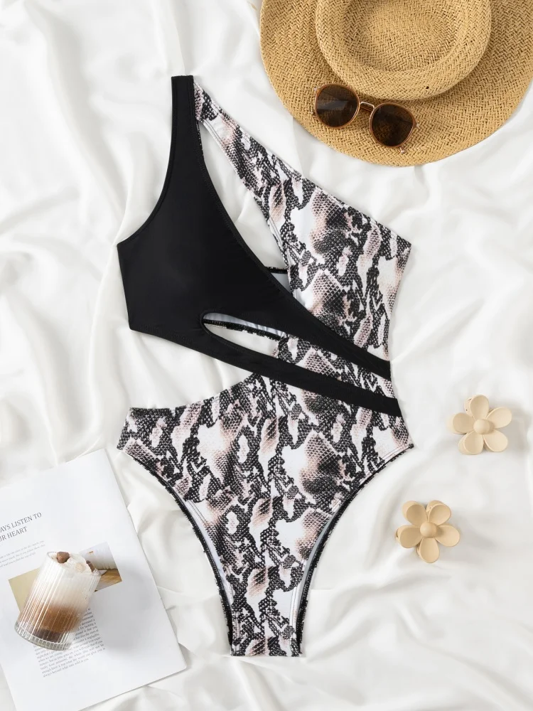 

One Piece Swimsuit Women 2025 New Snake Pattern One Shoulder Sexy Bodysuit Swimwear Monokini Swimwear Summer Beach Bathing Suit