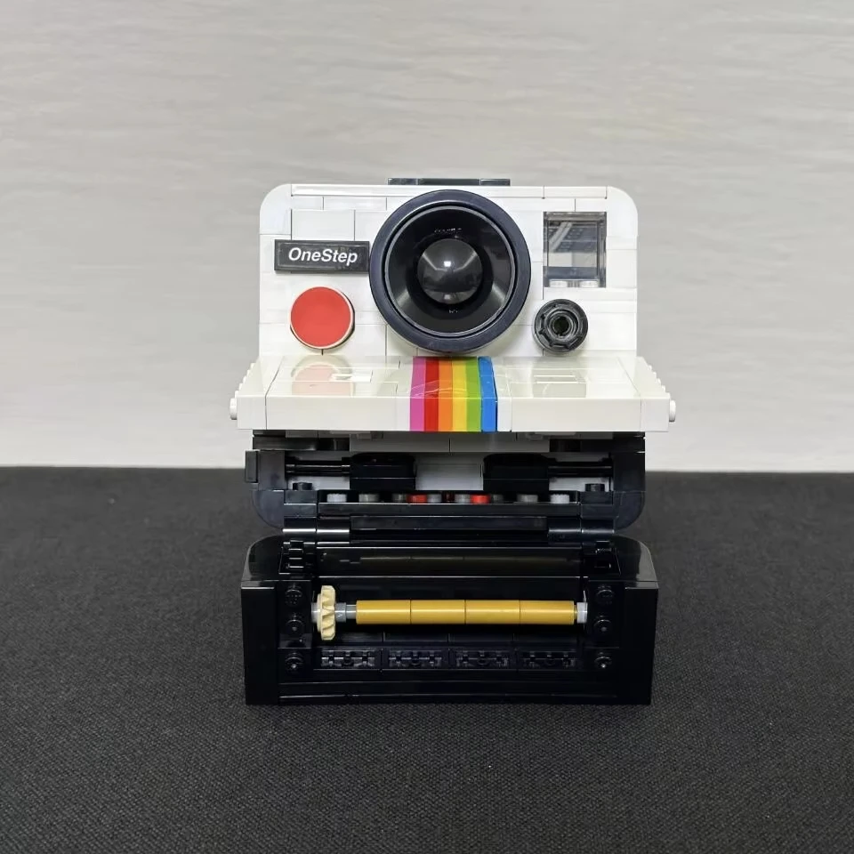 Creative series Polaroid camera men and women collection retro building block toys boys and girls gifts classic camera children