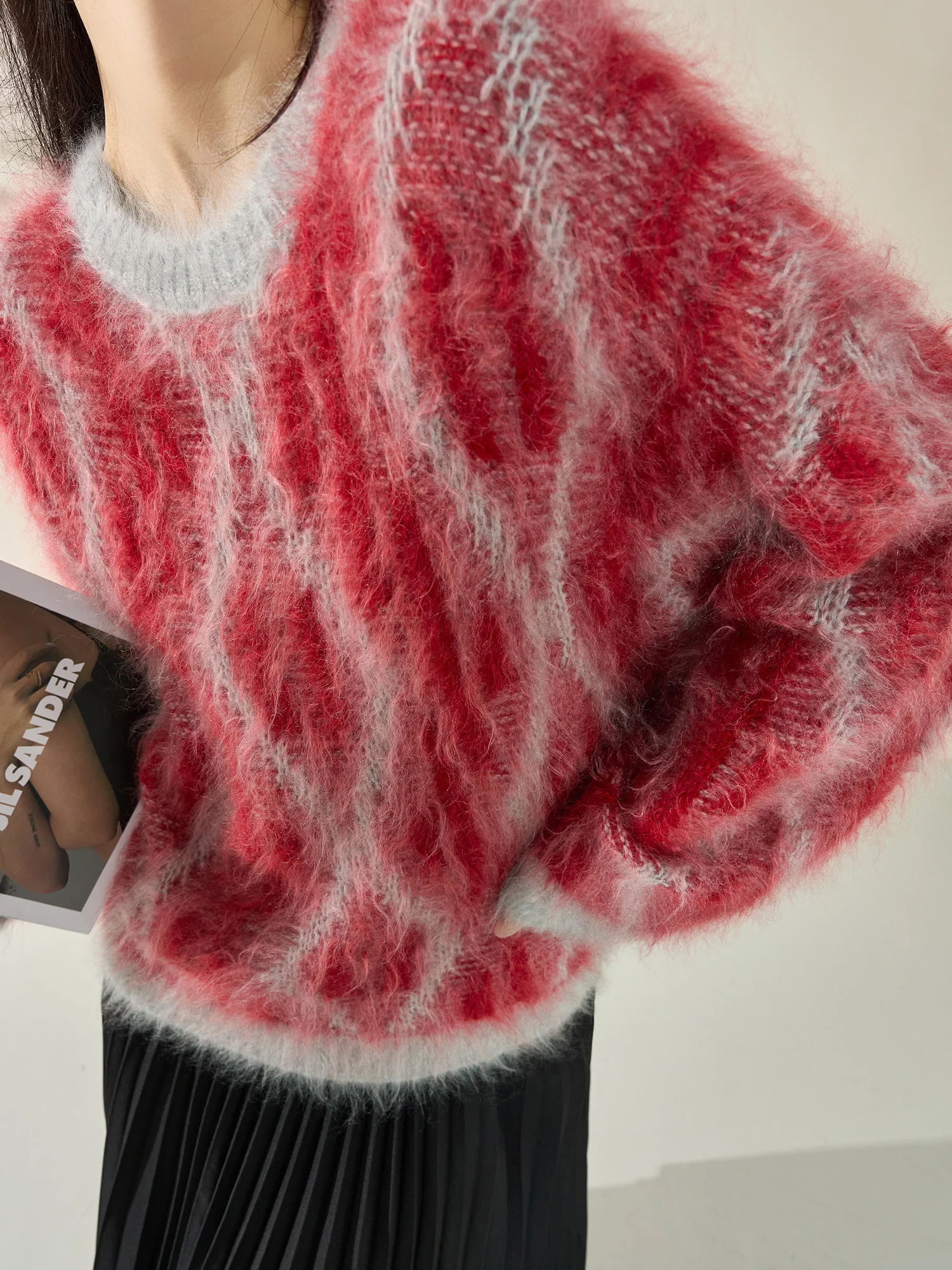 

Flowing Era Casual Sle Loose Fit Knitted Sweater Women's round Ne Mohair Color Blo Diamond Patterned Comfortable Sweater