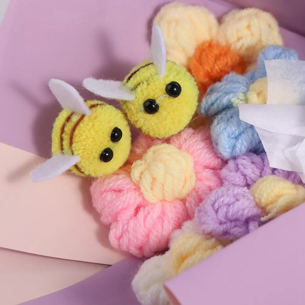 10pcs Handwork Yellow Wool Felt Little Bee Creative Cute Artificial Bees Crafts Felt Ball Mini Bee Clothing Decor