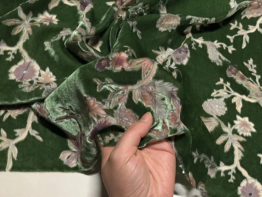 High Quality Real Silk Velvet Fashion Cloth Green Background Small Flower Hollow Etched-out Designer Fabric Dress