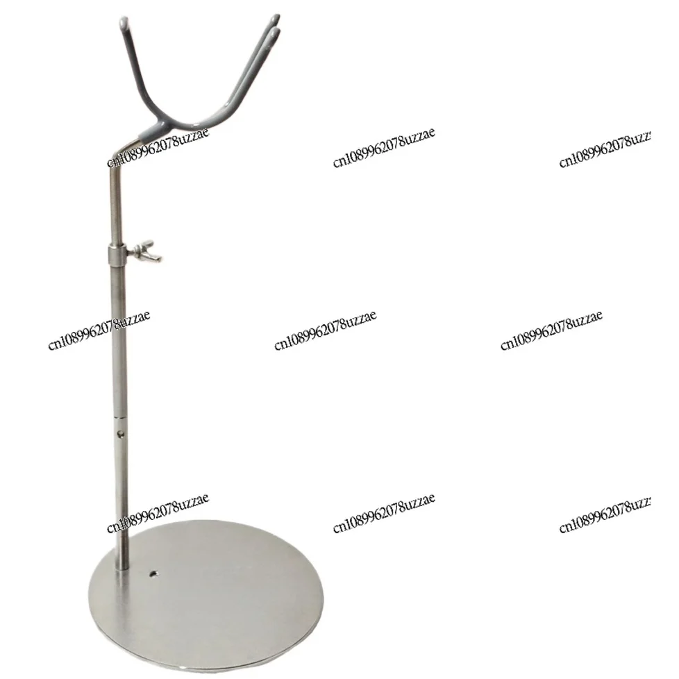 the-stainless-steel-bracket-for-the-baby-can-stand-and-squat-for-4-minutes-6-minutes-and-3-minutes-and-the-doll-is-not-stuck