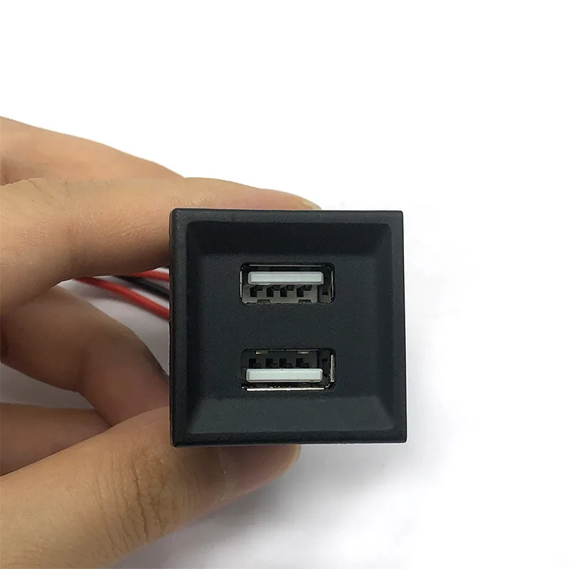 Caricatore per presa per auto Dual USB 3A 12-24V caricatore per adattatore di alimentazione per auto USB promozionale a LED per caricatore per auto