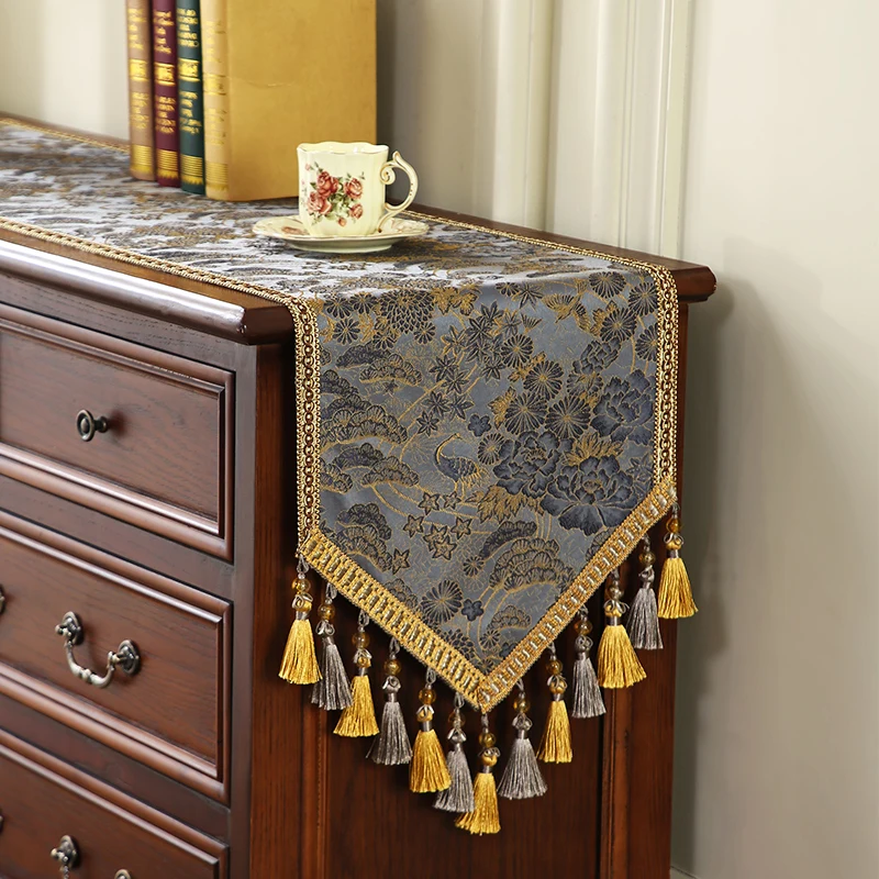 Jacquard Embroidery Table Runner Dining Room Table Runner TV Cabinet Cover Cloth Retro Classic Table Runner Kitchen Accessories