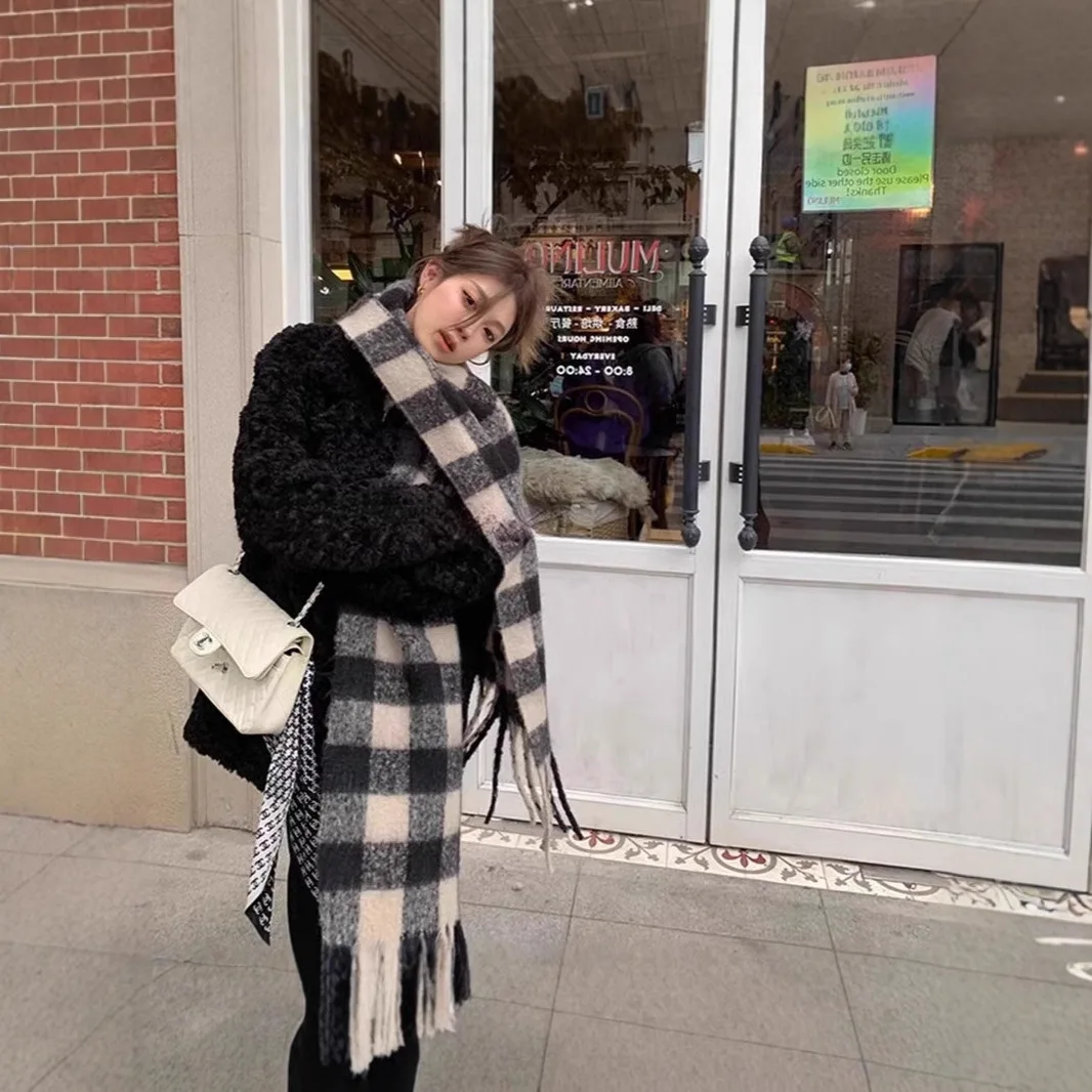 

2025 черно-зимняя женская шуба из искусственного меха, повседневная куртка с длинным рукавом и воротником, женская куртка из норкового меха, эко-пуховик в Instagram-стиле