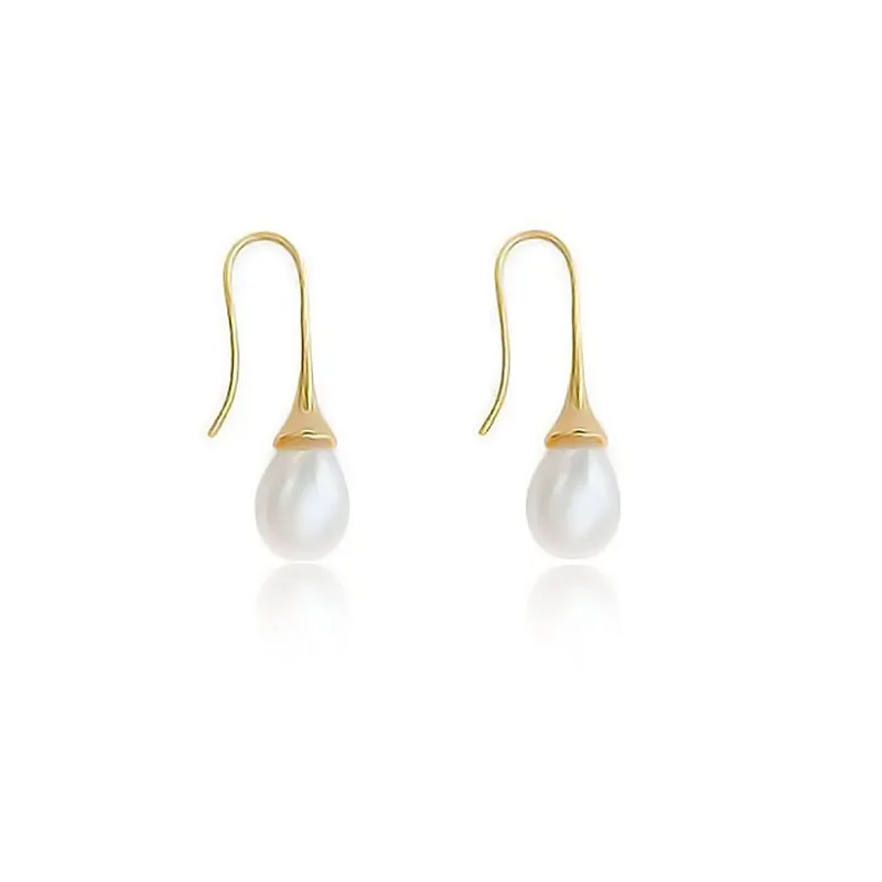 Woman Vintage Pearl Dangle Earrings 2022 Gold Color Simple Style Classic Long Hanging Earring Personality Women\'s Party Jewelry
