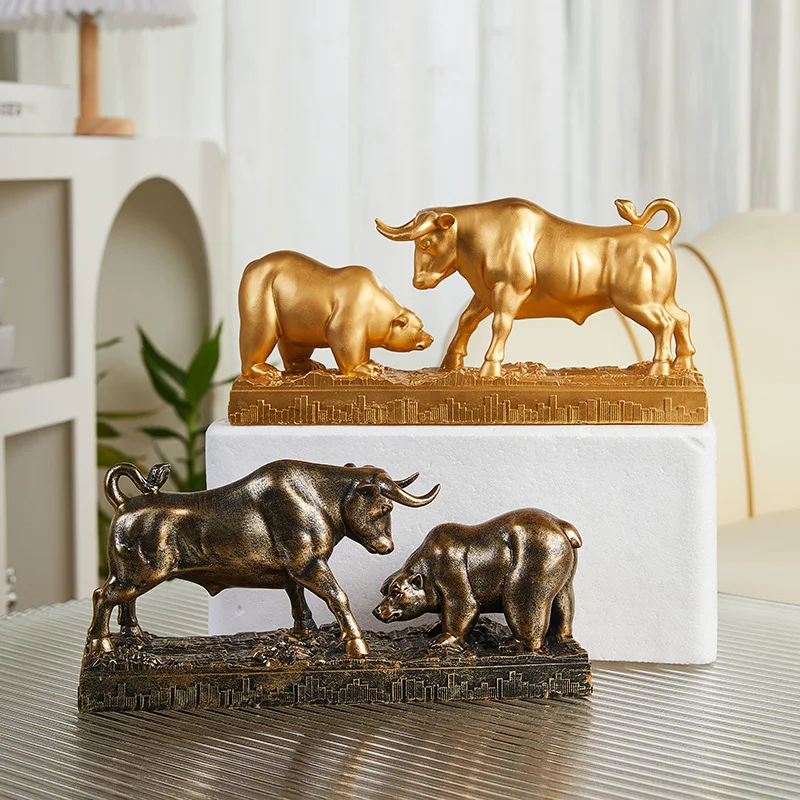Simulated Cow And Bear Model Statues, TV Cabinets, Office Decorations, Opening And Moving Gifts. Resin Handicrafts