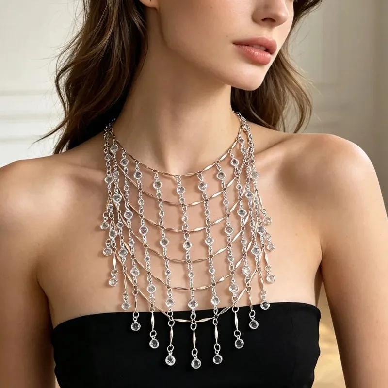 Image of Luxuriöse Mehrschichtige Kristall-Quasten-Choker-Halskette für Damen, Glänzende Strass-Fransen-Halskette, Statement-Schmuck für Hochzeit, Party und Abendveranstaltungen